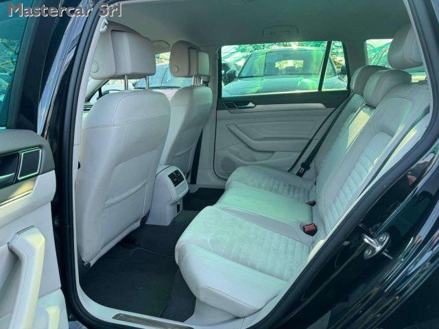 VOLKSWAGEN Passat Variant 2.0 TDI Executive 4motion 200cv DSG - GE693CC