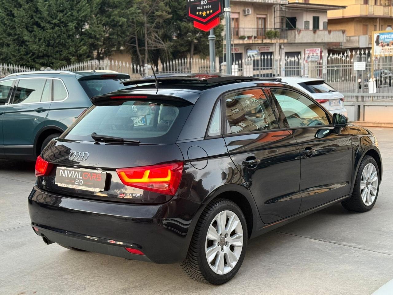 AUDI A1 SPB AMBITION PLUS -TETTO APRIBILE-NAVIGATORE