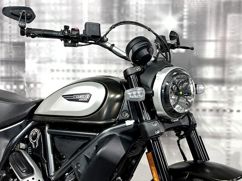 Ducati Scrambler 800 Icon