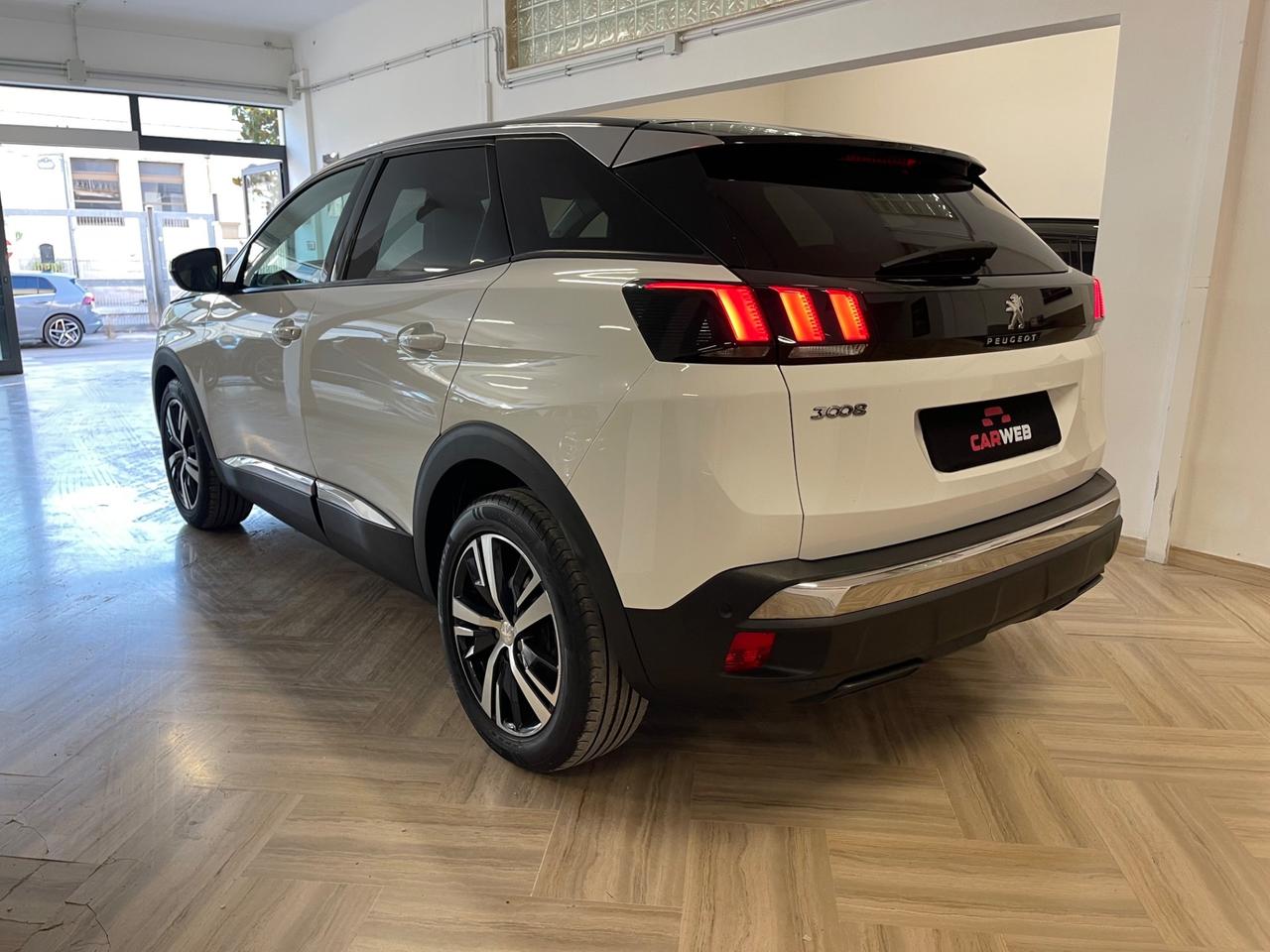 PEUGEOT 3008 ALLURE 1.5 130CV LED Navy Cam 2019