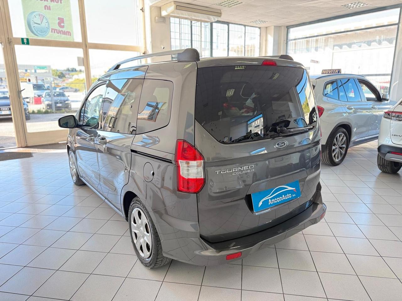 Ford Tourneo Courier 1.5 TDCI 2019