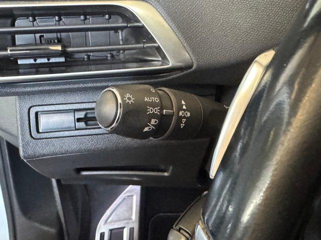 PEUGEOT 3008 BlueHDi 130 EAT8 GT Line Full-led/Ambient Light