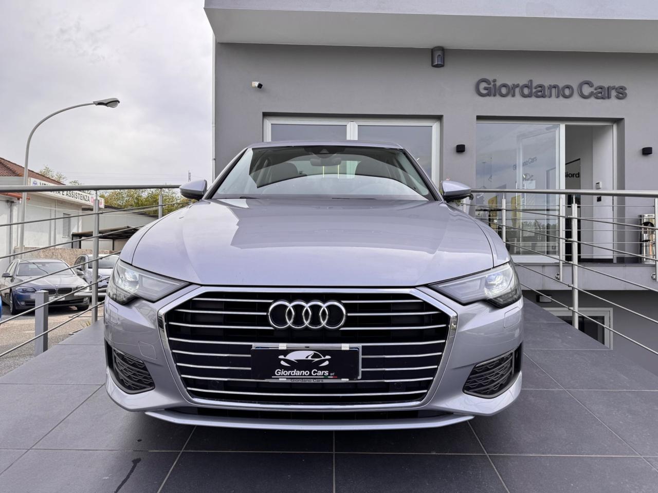 Audi A6 40 2.0 TDI S tronic 204cv uff audi Italia