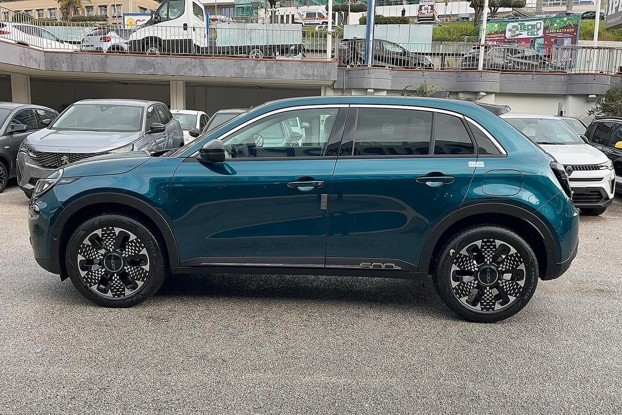 Fiat 600 Hybrid 110 CV DCT MHEV La Prima KM0