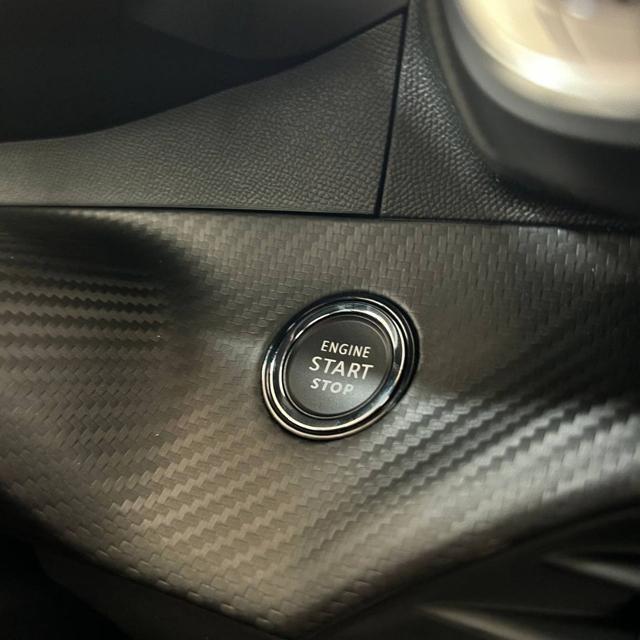 PEUGEOT 2008 Hybrid 145 e-DCS6 GT