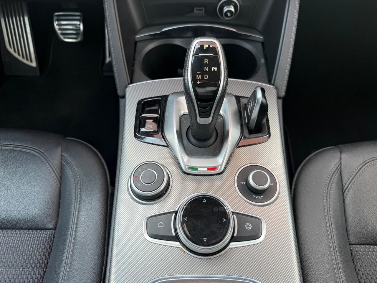 Alfa Romeo Stelvio 2.2 Turbodiesel 190 CV AT8 Q4 Sprint