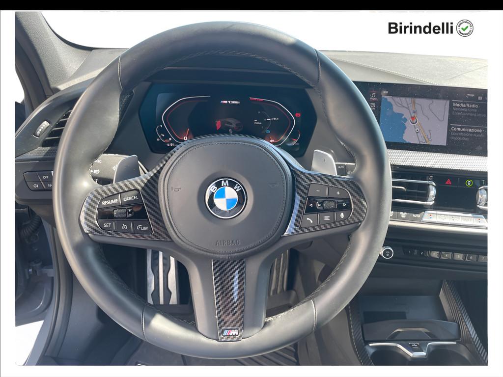 BMW Serie 1 (F40) - M 135i xDrive