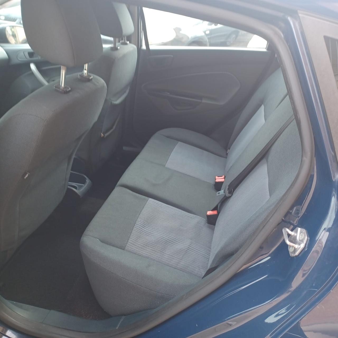 FIESTA 1.4 TDI NEOPATENTATI CON DISTRIBUZIONE E FRIZIONE NUOVI