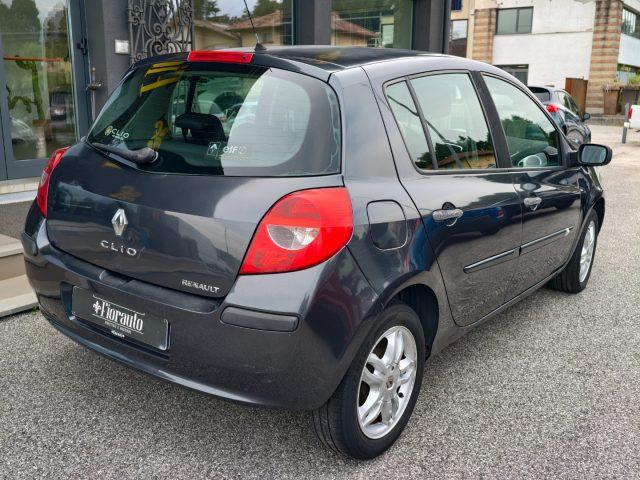 RENAULT Clio 1.2 16V 5 porte Confort X COMMERCIANTI
