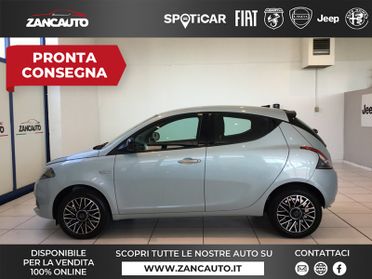 Lancia Ypsilon 1.0 FireFly 5 porte S&S Hybrid Platino