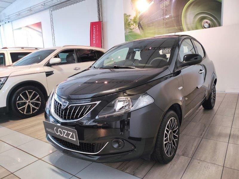 Lancia Ypsilon 3ª serie 1.0 FireFly 5 porte S&S Hybrid Platino