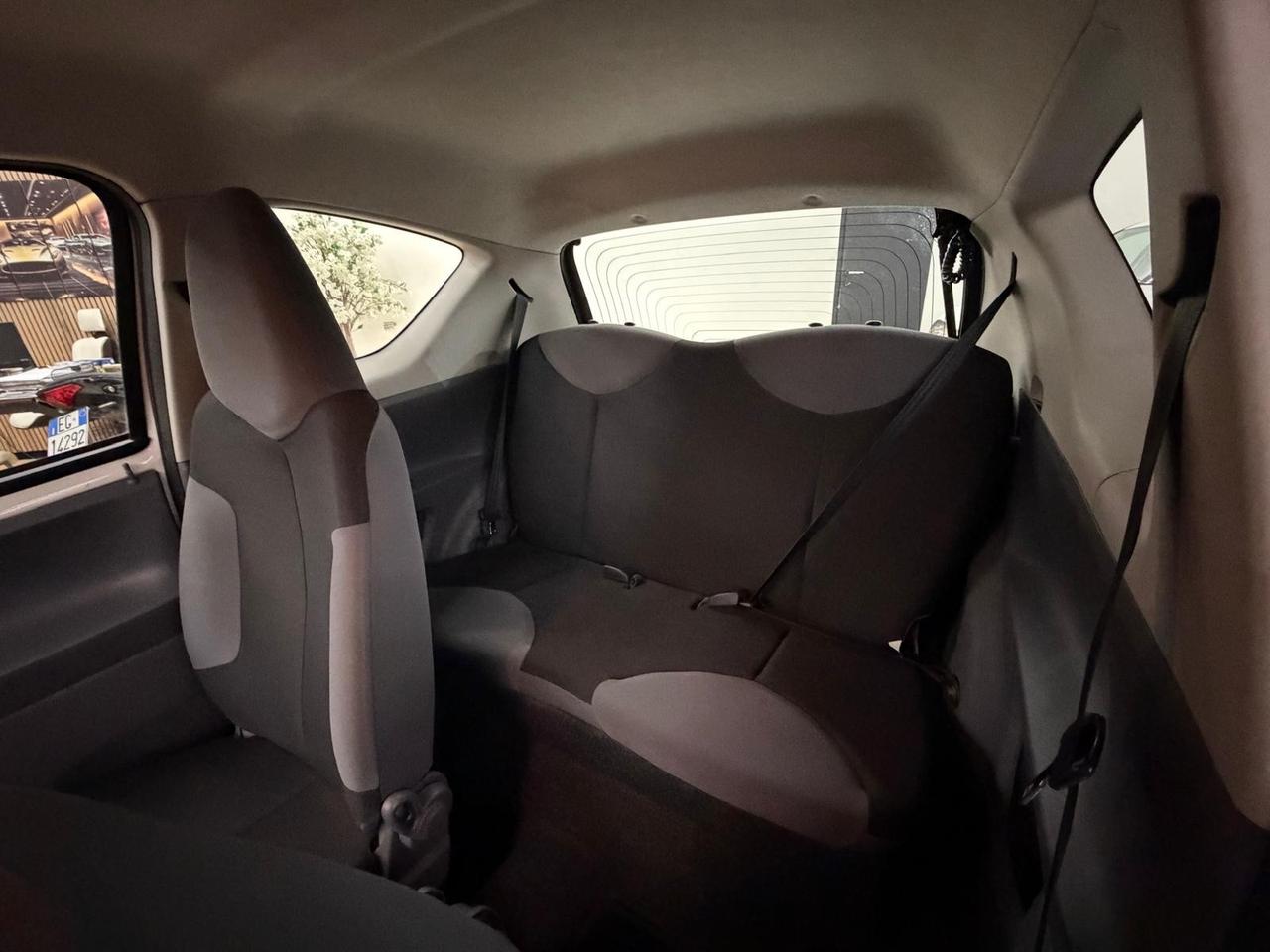 Peugeot 107 1.0 68CV 3p. Desir