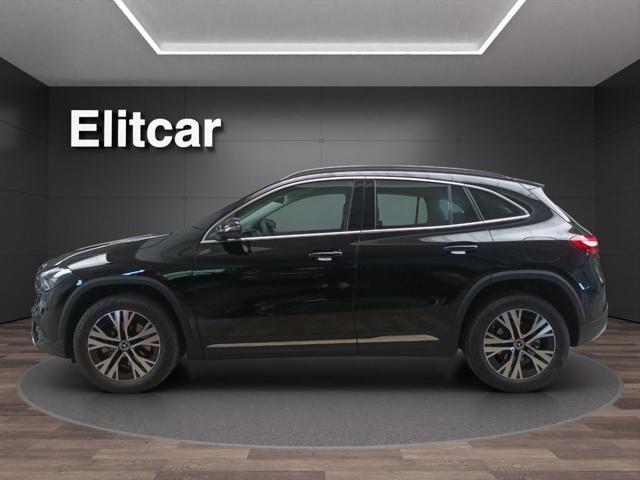 MERCEDES-BENZ GLA 200 Automatic Progressive Advanced