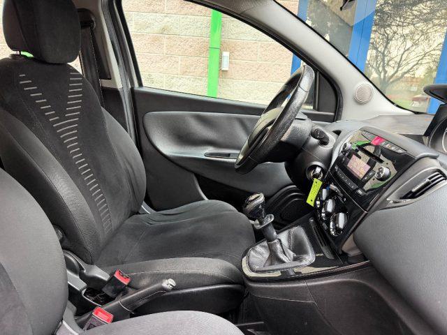 LANCIA Ypsilon 1.2 69CV CLIMA SENSORI PARCHEGGIO POSTERIORI