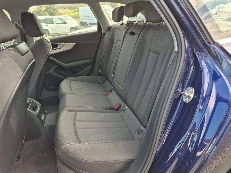 Audi A4 2.0 30 TDI 100KW BUSIN ADVAN. S TRONIC