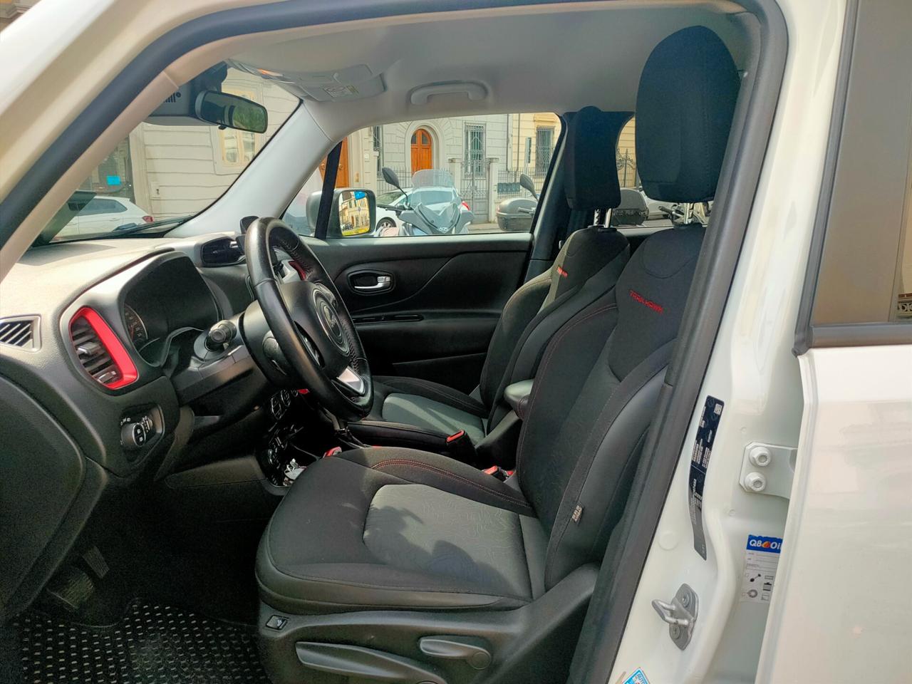 Jeep Renegade 2.0 Mjt 4WD Active Drive Low Trailhawk