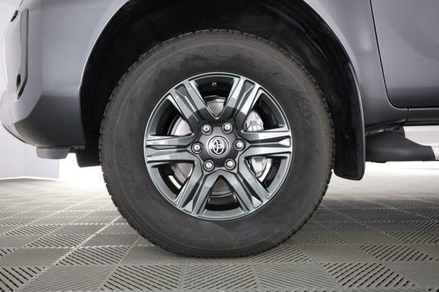 TOYOTA Hilux Hilux 2.4 D-4D A/T 4WD 4 porte Double Cab Lounge