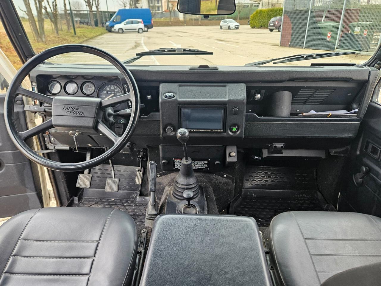 Land Rover Defender 90 turbodiesel Hard-top iscritta ASI