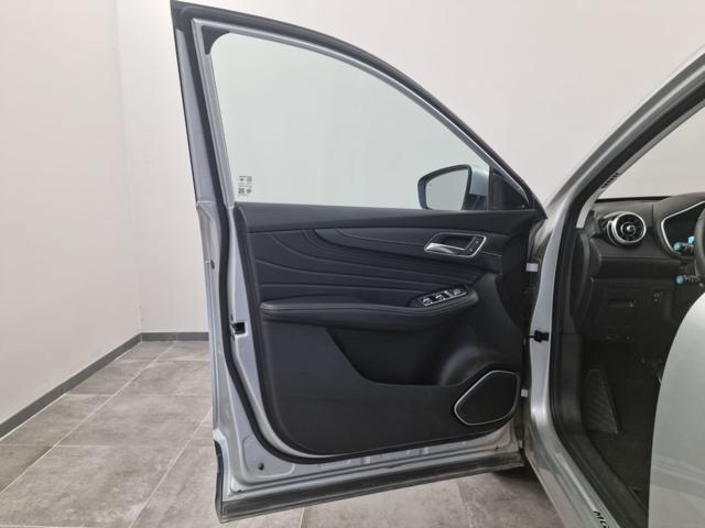 MG EHS Plug-in Hybrid Luxury