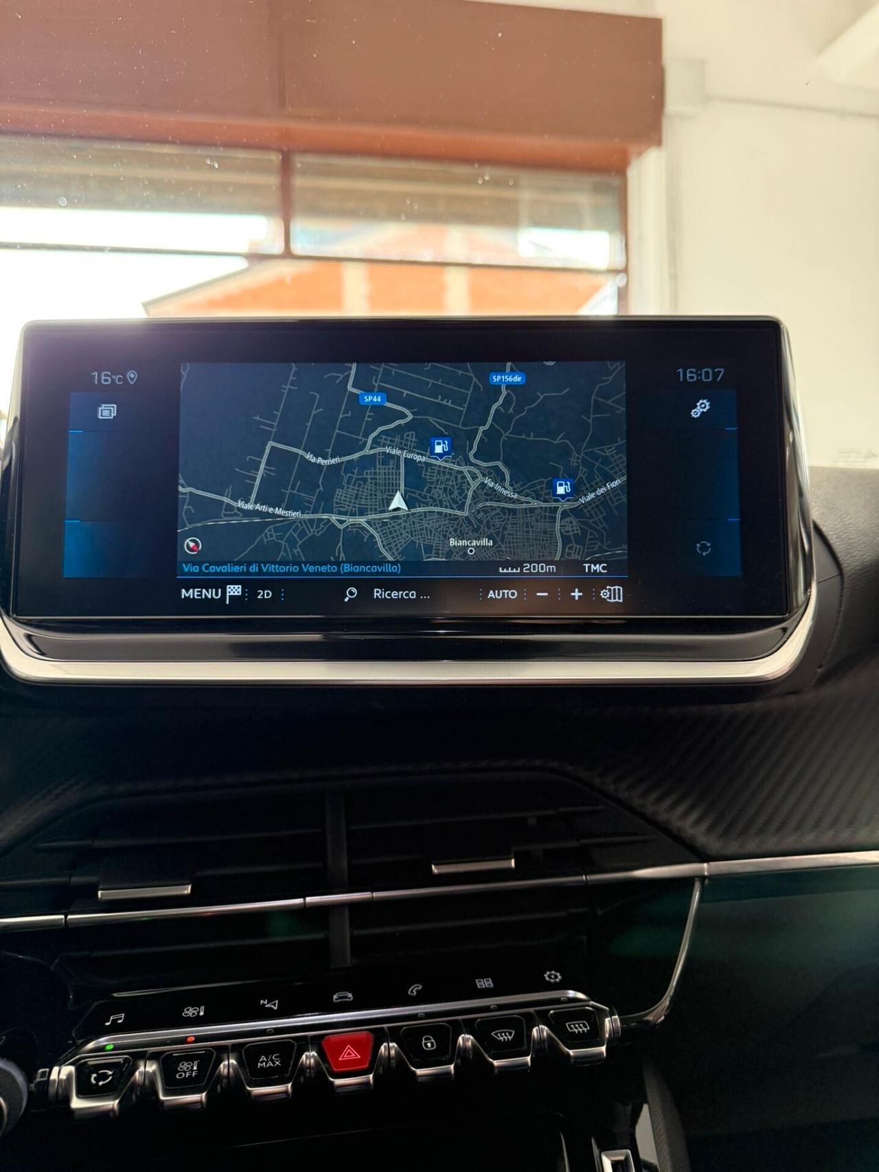 Peugeot 2008 BlueHDi 130 S&S EAT8 Allure