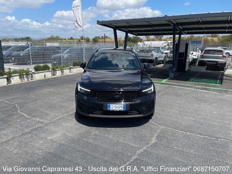 Volvo XC40 B4 automatico Ultra Black Edition