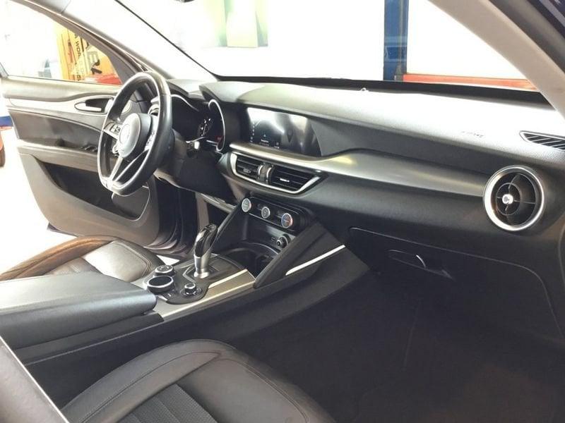 Alfa Romeo Stelvio 2.2 T-Diesel 210 CV AT8 Q4 Executive GANCIO TRAINO