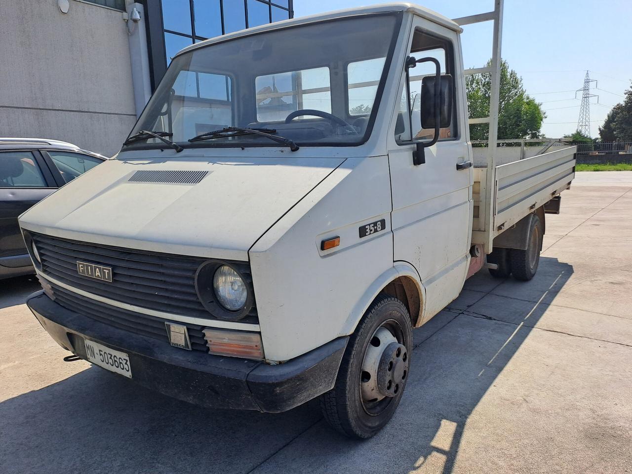 Iveco Daily con cassone aperto