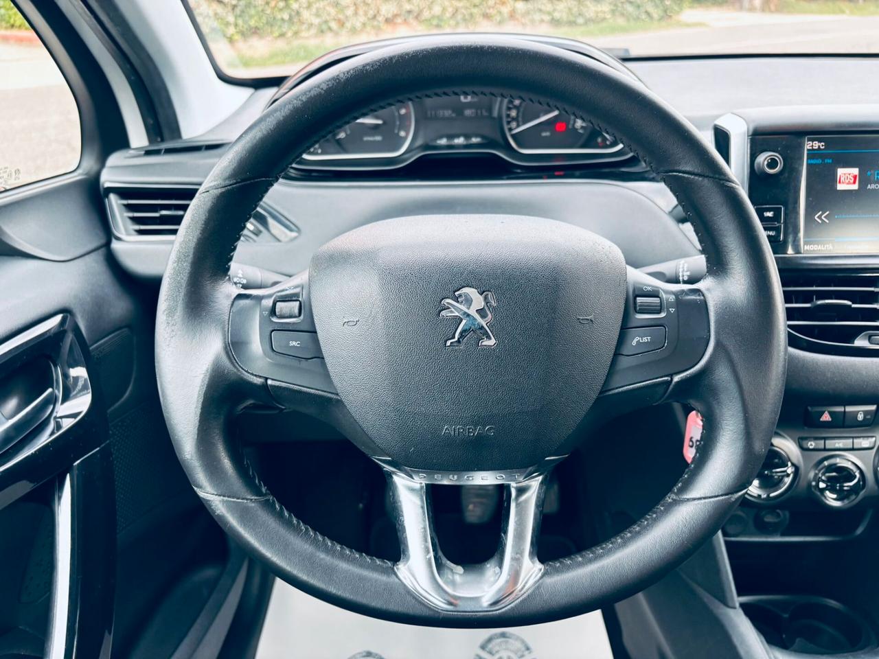 Peugeot 208 BlueHDi 75 5 porte Allure