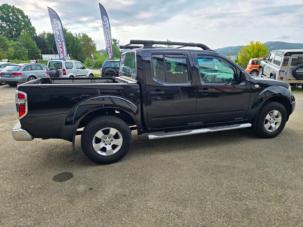 Nissan Navara 2.5 dCi 174CV "LE"