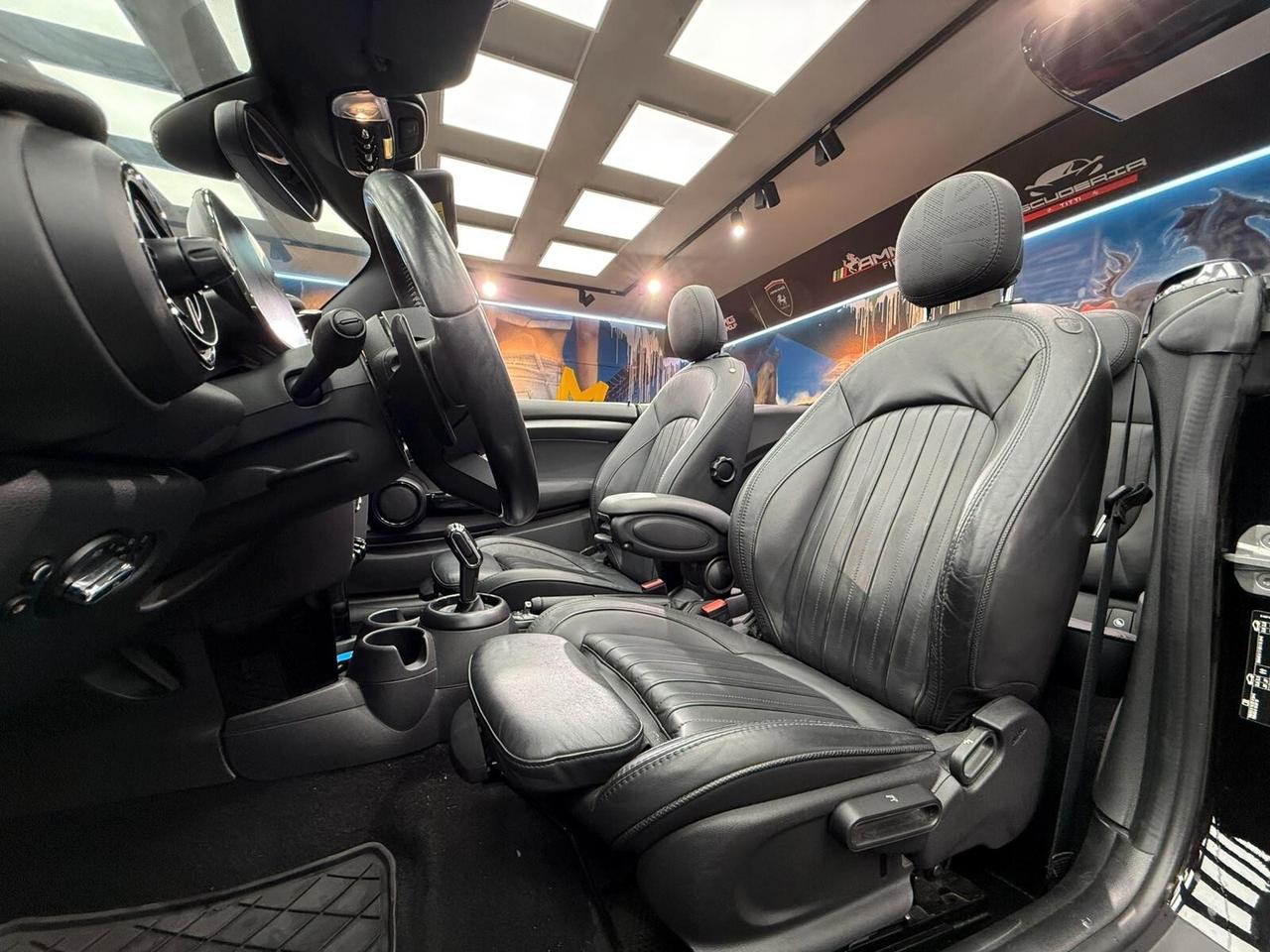 Mini Cooper S 2.0 JCW CABRIO (247)