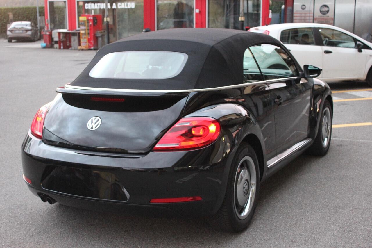 Volkswagen Maggiolino Cabrio 2.0 TDI DSG SENSORI SEDILI RISCALDATI