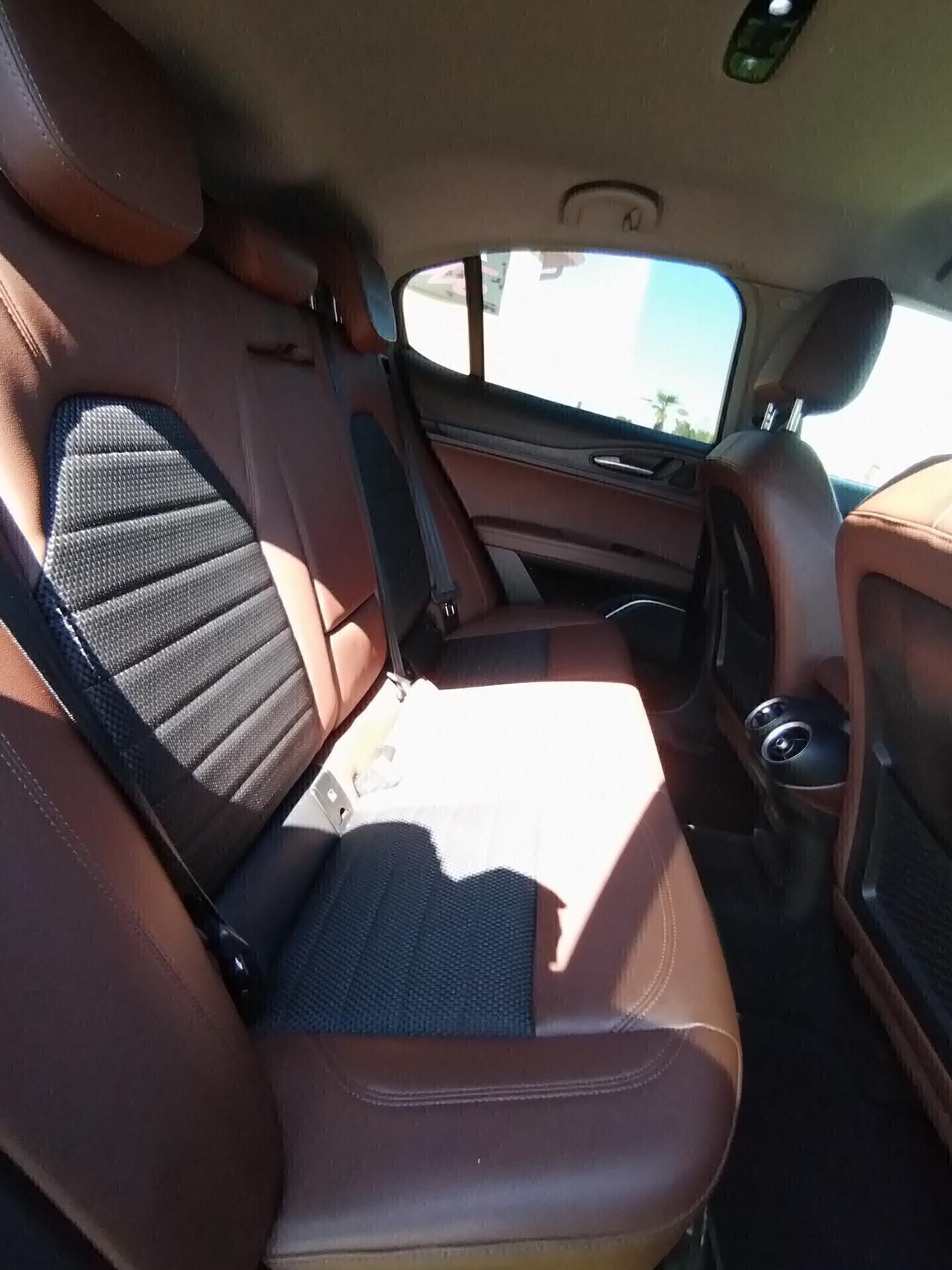 Alfa Romeo Stelvio 2.2 Turbodiesel 190 CV AT8 Q4 Executive