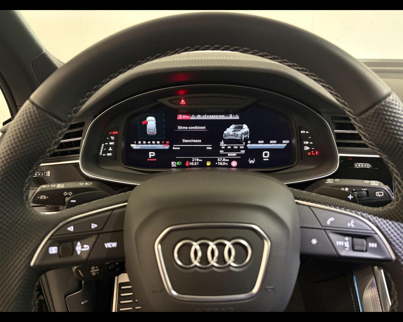AUDI Audi SQ7 TFSI TIPTRONIC QUATTRO