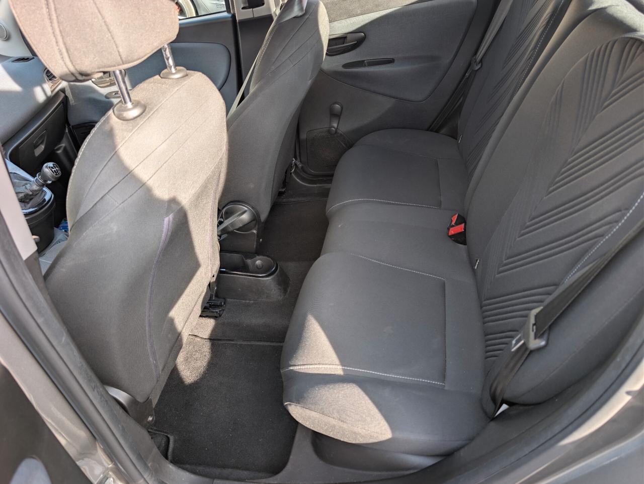 Lancia Ypsilon -NEOPATENTATI-NO BOLLO