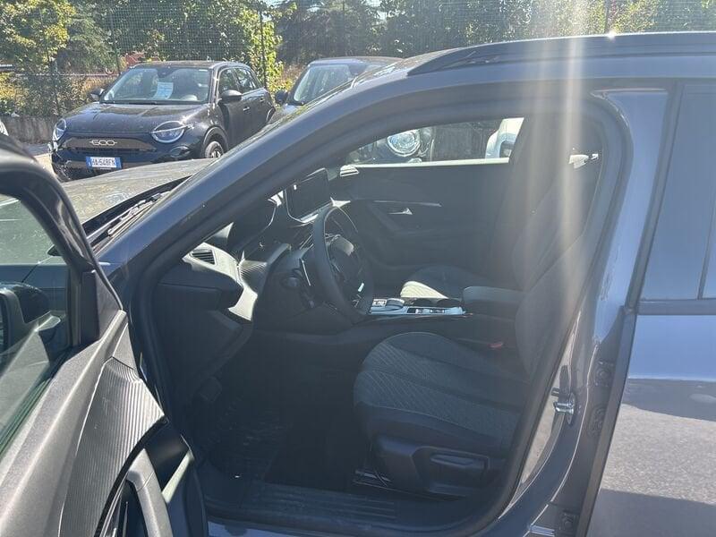 Peugeot 2008 II 2023 1.2 hybrid Allure 145cv e-dcs6