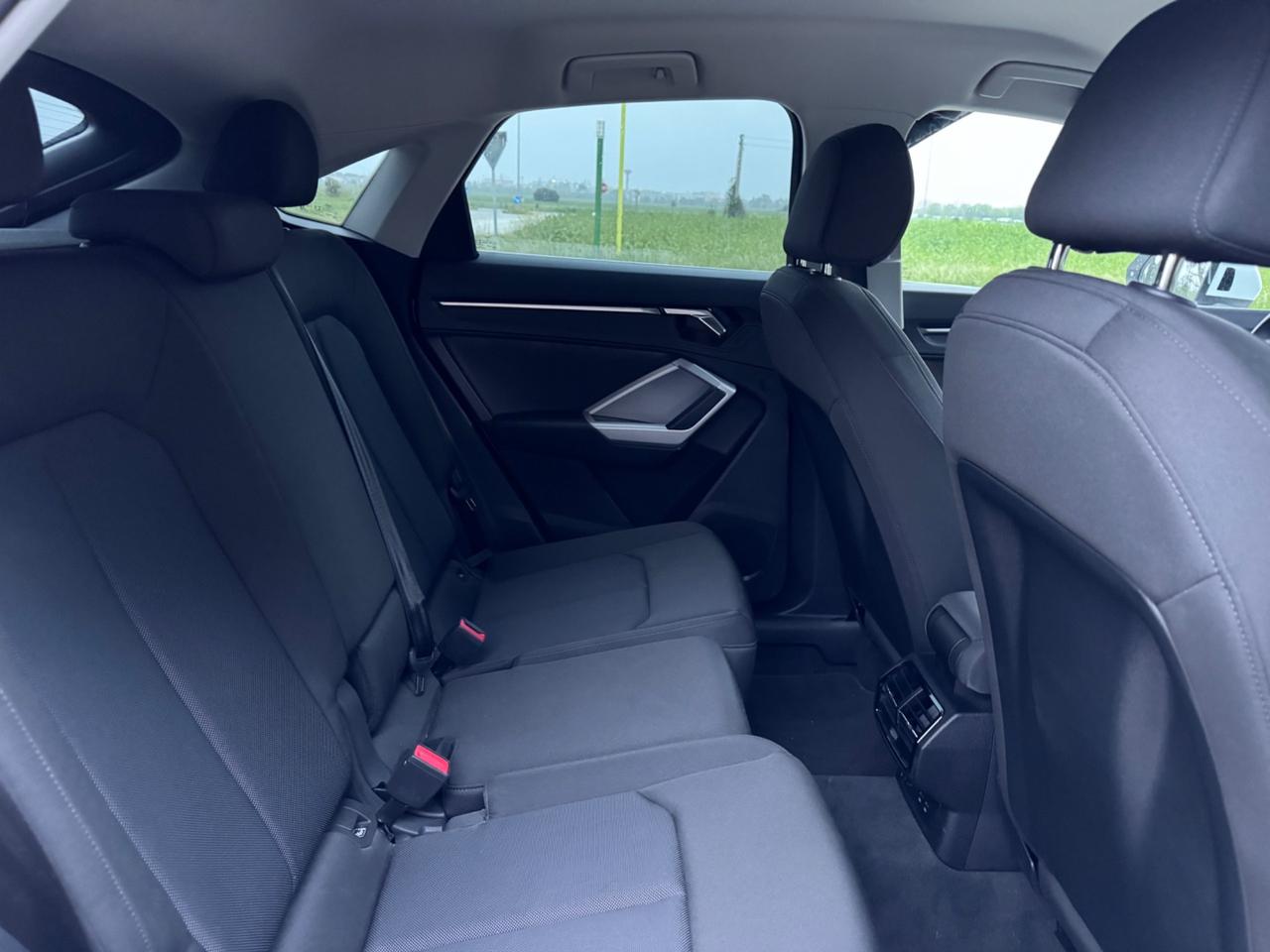 Audi Q3 SPB 35 TDI S tronic Business Plus