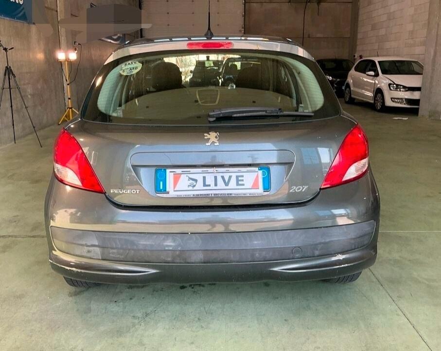 Peugeot 207 1.4 GPL anche Neopatentati