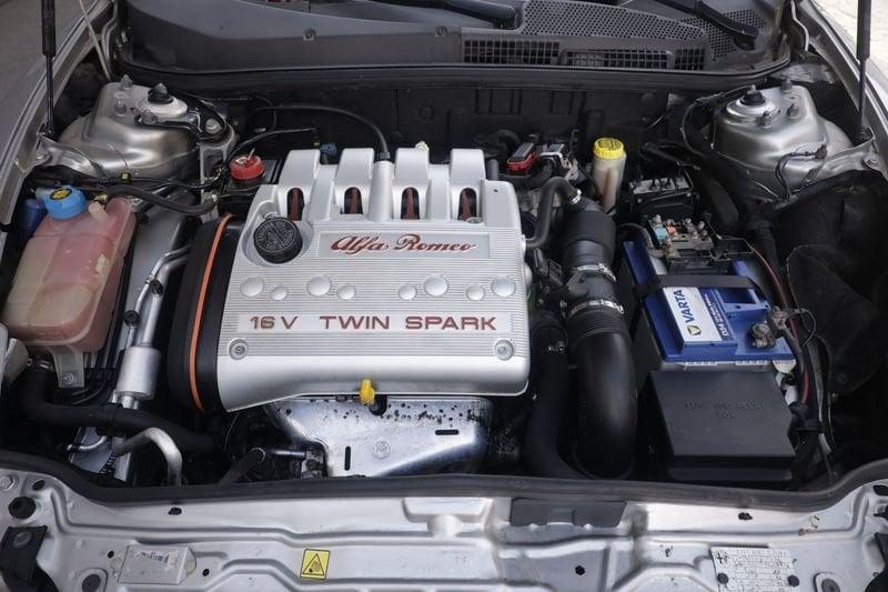 Alfa Romeo 147 Alfa Romeo 147 5p 1.6 ts 16v BlackLine 105cv ANNO 2005