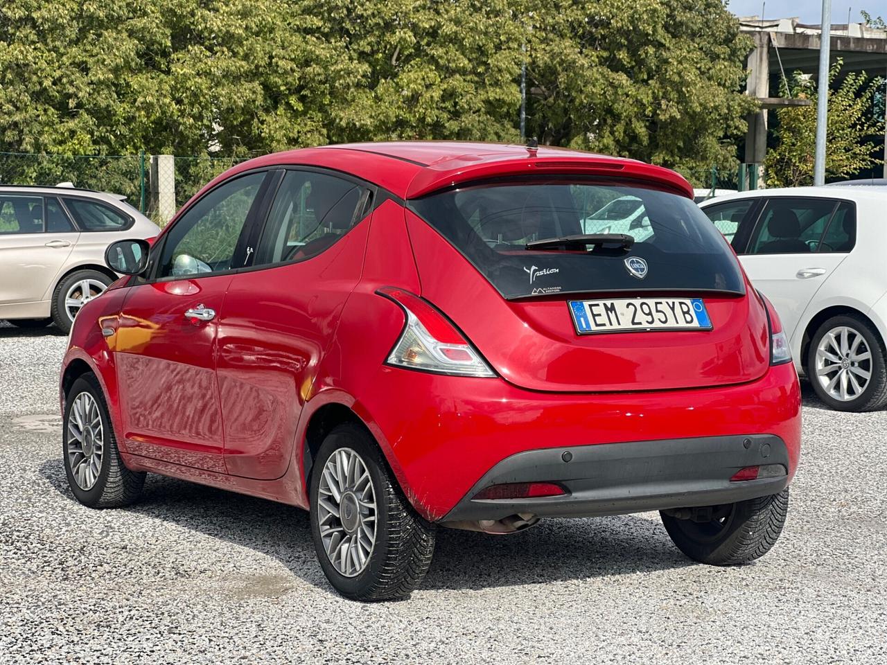 Lancia Ypsilon 1.2 OK Neopatentati