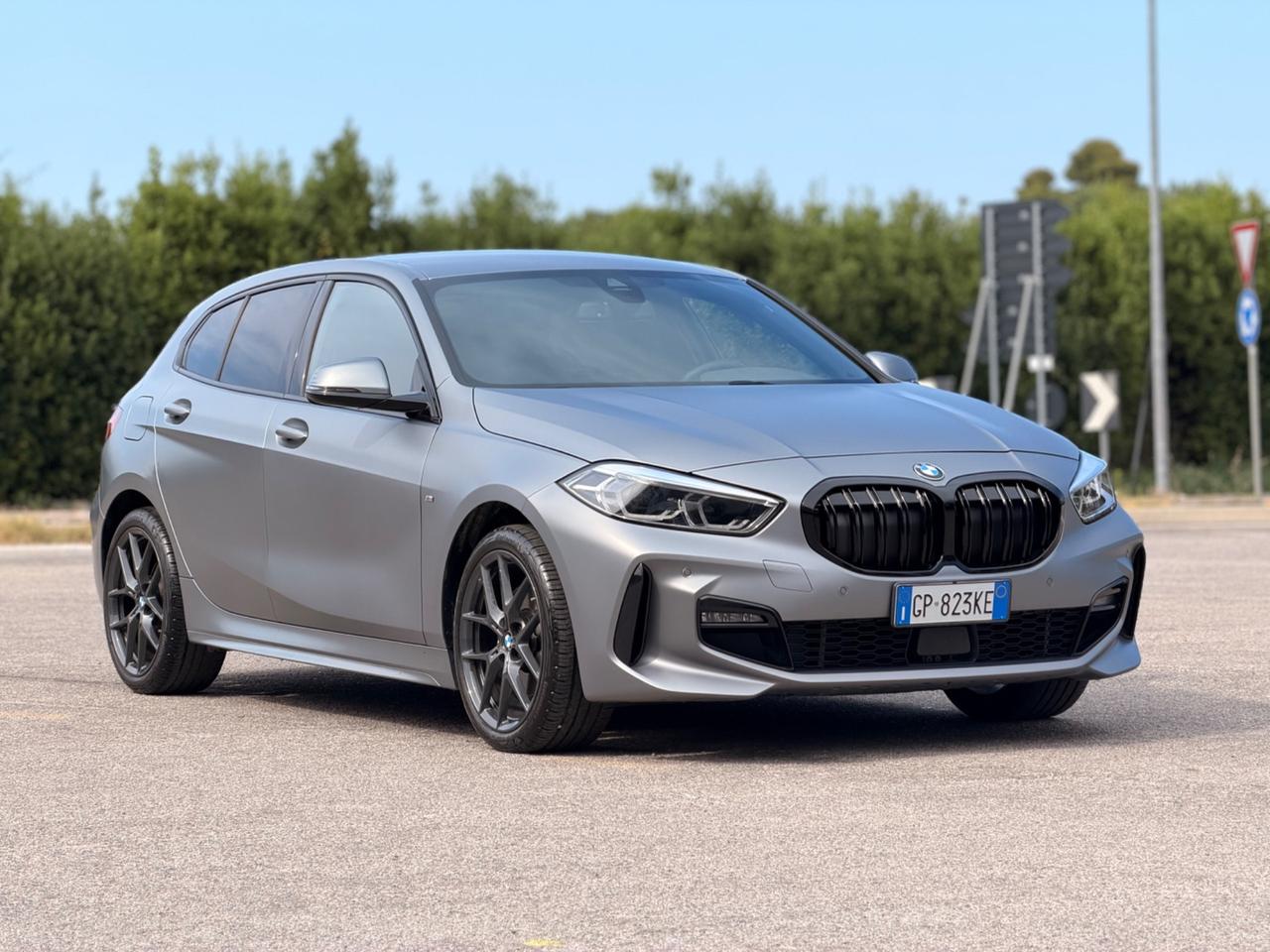 Bmw 116 116d 5p. Msport