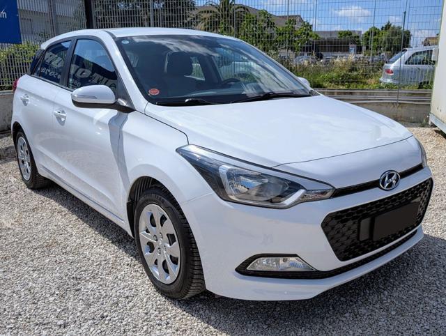 HYUNDAI i20 1.2 84 CV 5 porte Classic