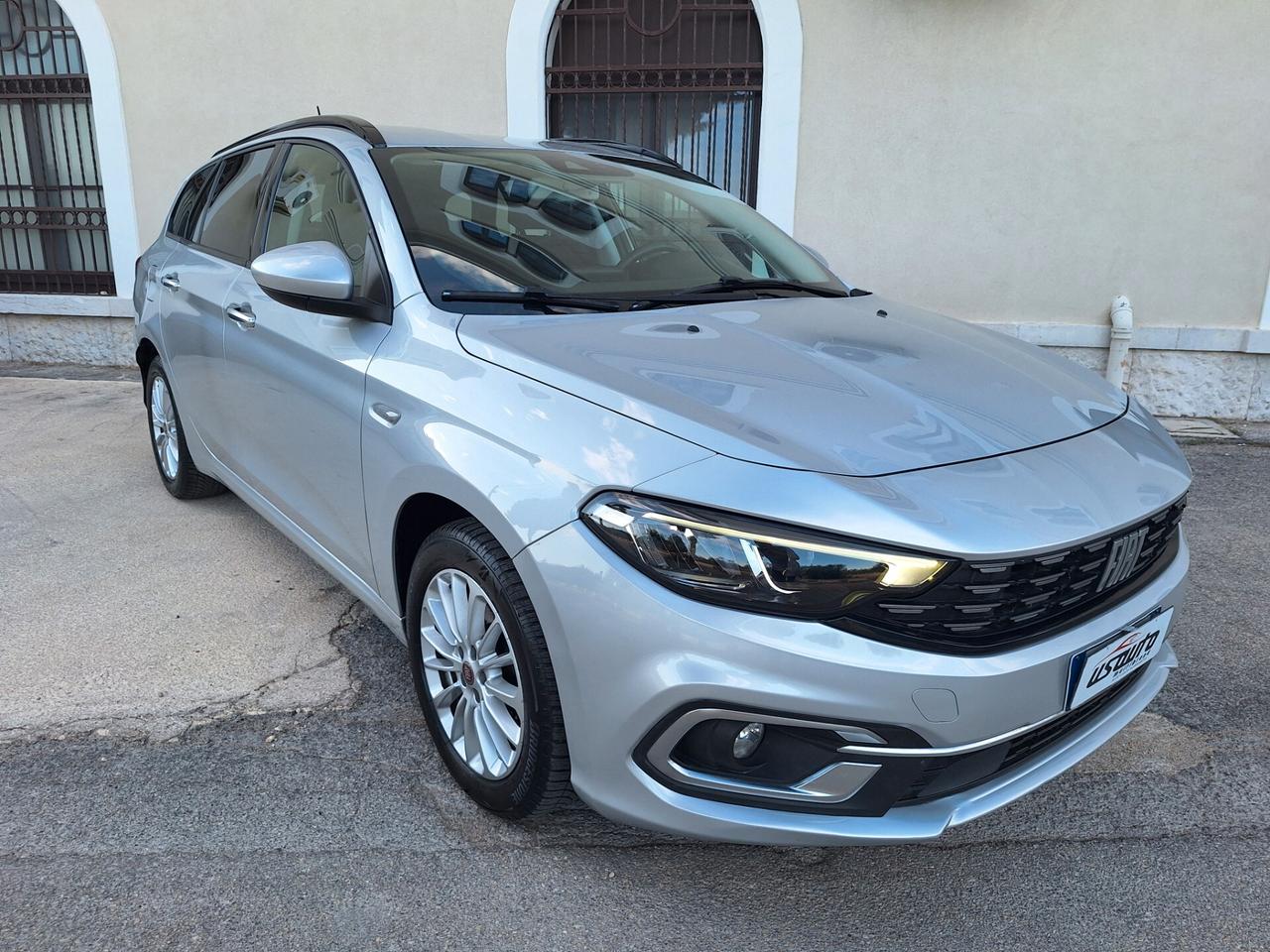 Fiat Tipo 1.6 MJT 130 CV SW LOUNGE NAVI LED