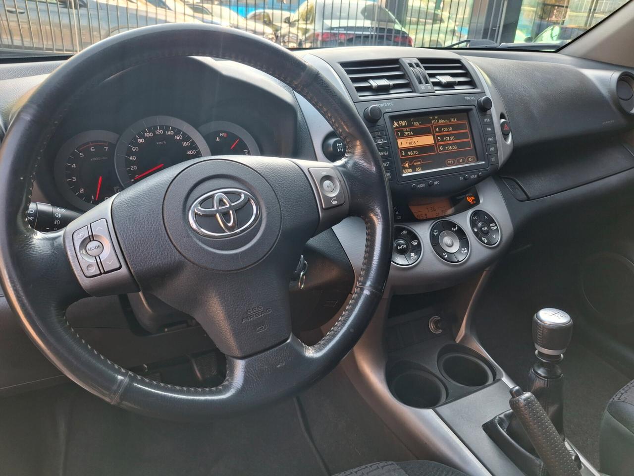 Toyota RAV4-2.2 D-4D 136 CV. Sol*GANCIO TRAINO*