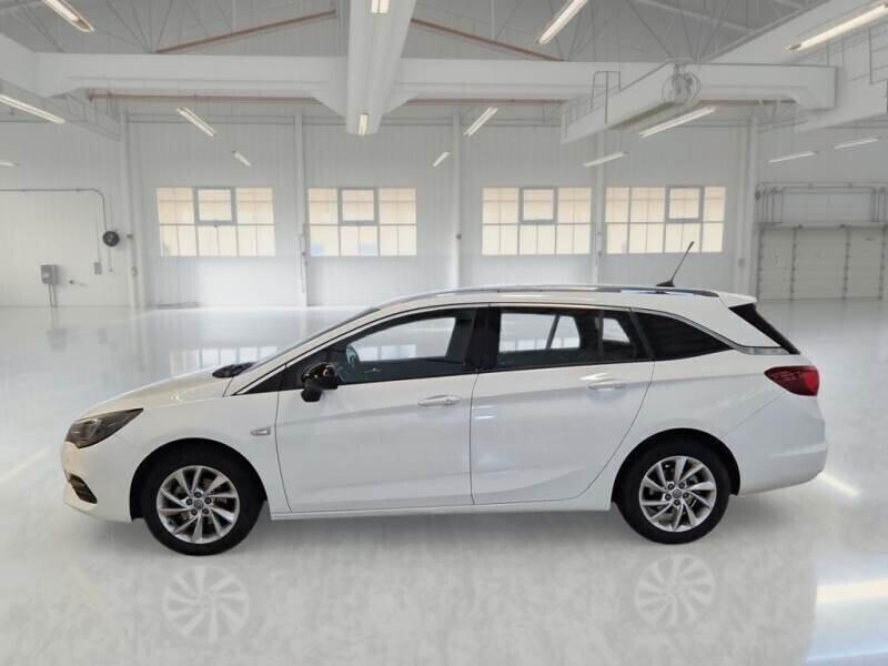 Opel Astra D Iva Esposta Garanzia Finanziabile