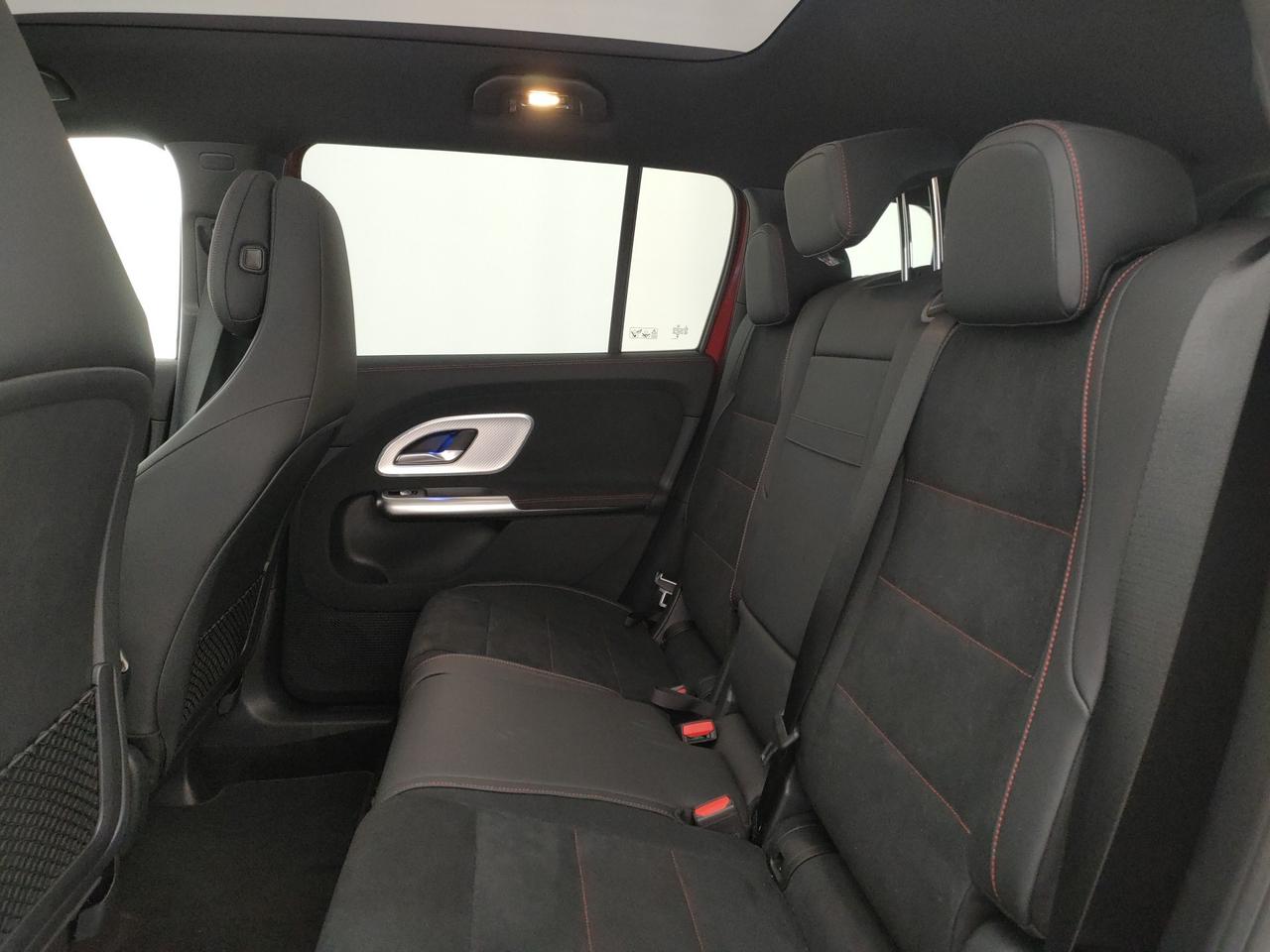 Mercedes-Benz GLB 200 4MATIC
