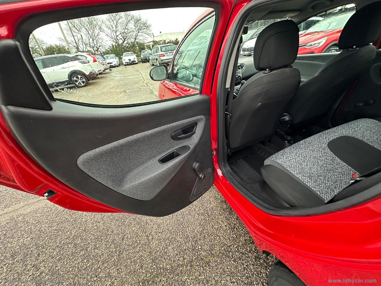 LANCIA Ypsilon 1.2 69 CV 5p. GPL Ecochic Gold