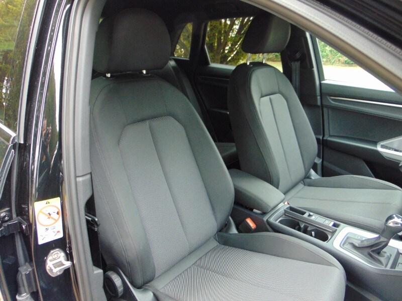 AUDI Q3 2ª serie Q3 35 TDI S tronic Identity B...
