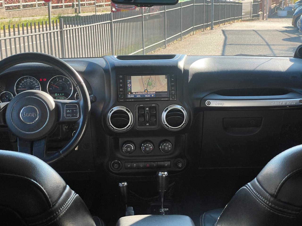 Jeep Wrangler Unlimited 2.8 CRD DPF Sahara Auto