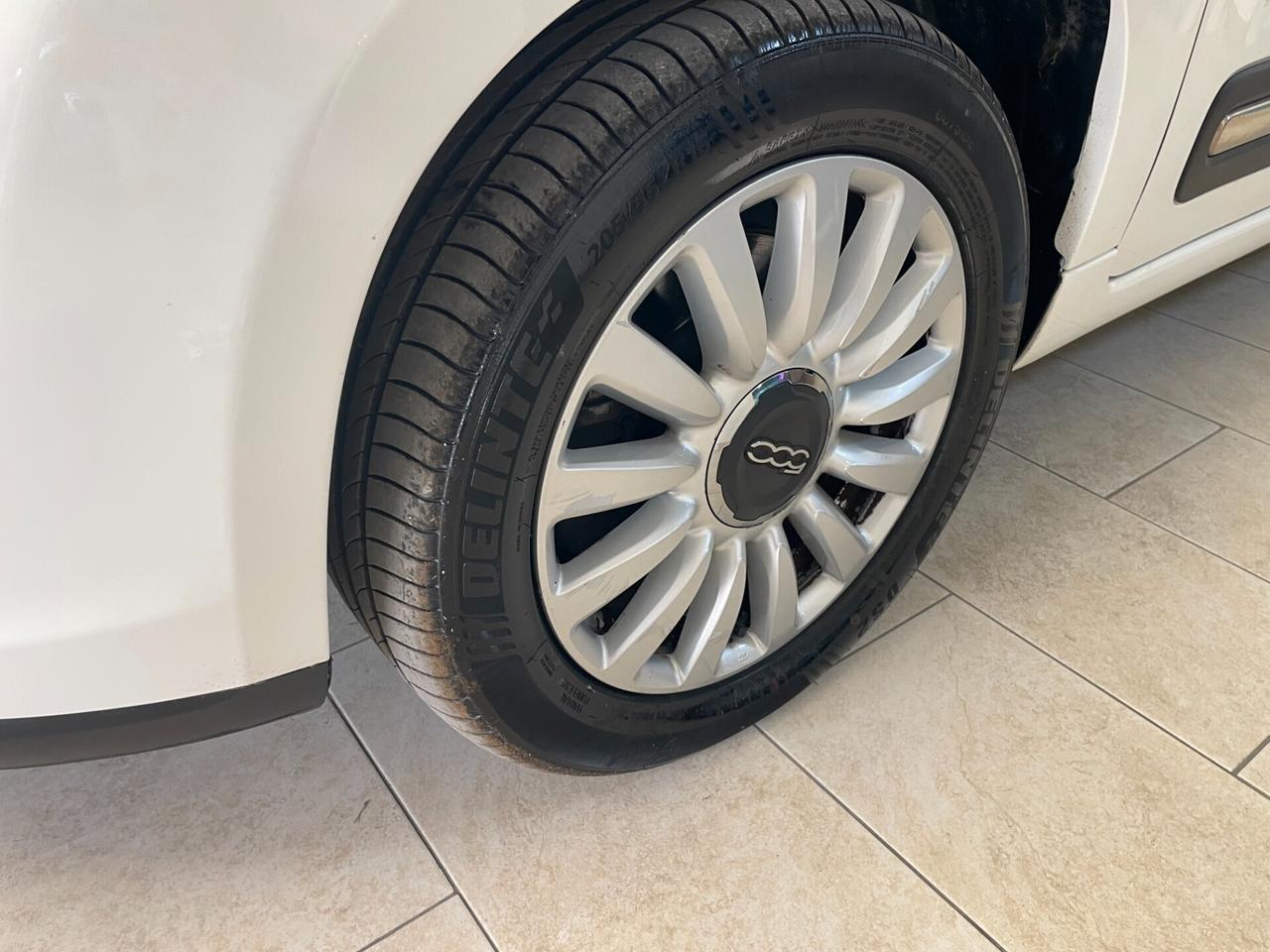 Fiat 500L 1.6 120 CV MJT Lounge FULL 136.000 KM! TAGLIANDATA NEOPATENTATI