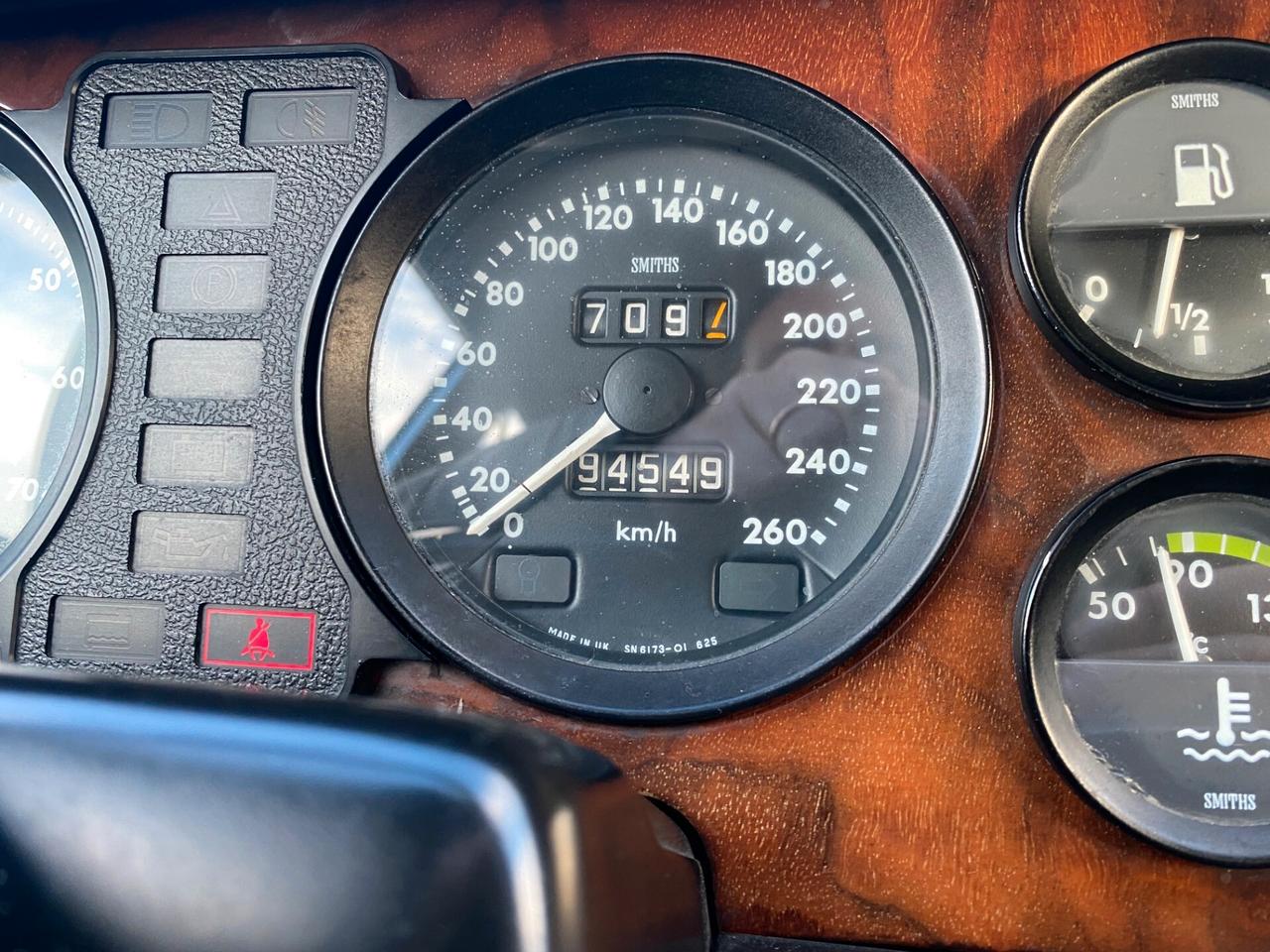 Daimler Double Six 5.3